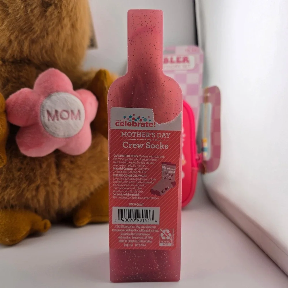 Celebrate‎ Mothers Day Squirrel Plush With Mom Flower Socks And Tumbler Set